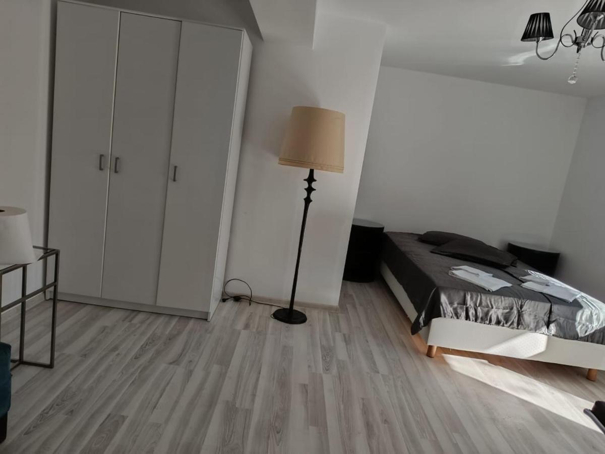 Viv Rosetti Hotel Iasi Buitenkant foto